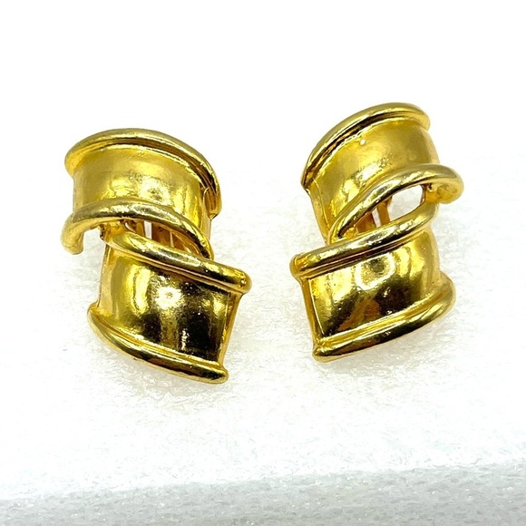 Gold Tone Sculptural Textured Large Clip on Earrings Made in the USA - Picture 10 of 12